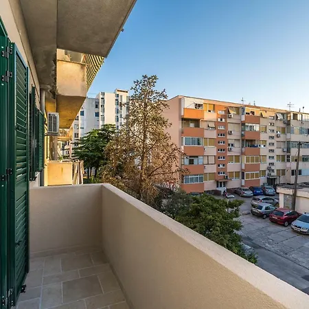 Studio Marcel Apartment *